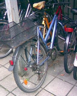 Uden ståfod eller stativ